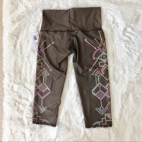 NWT Teeki Goddess Capri leggings seven crowns XS - Picture 8 of 8